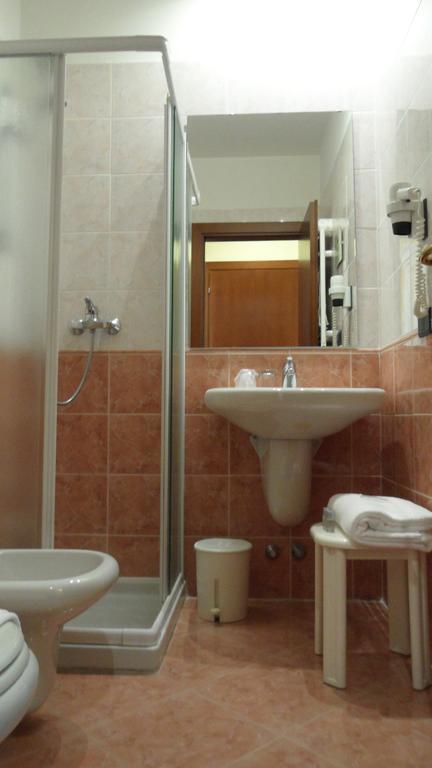 Alloggi Marinella Herberg 3*