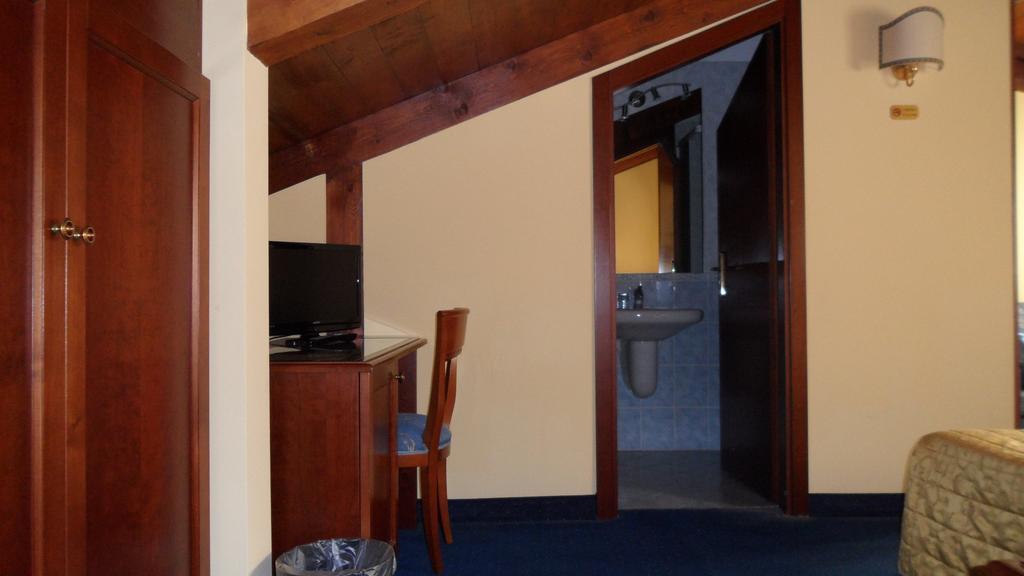Alloggi Marinella Herberg 3*