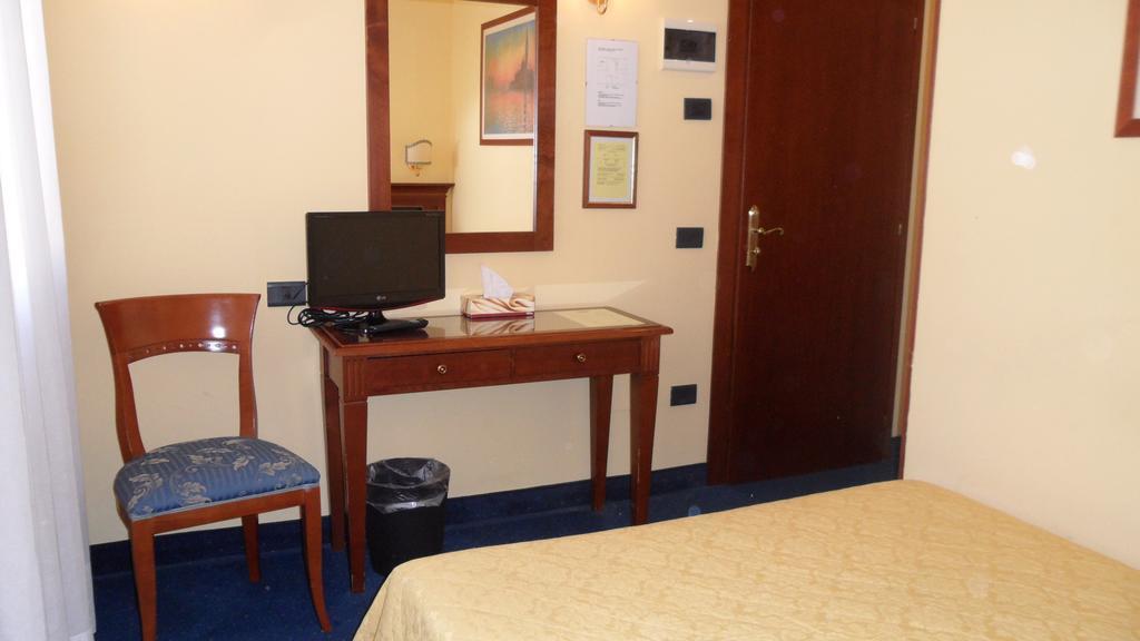 Herberg Alloggi Marinella 3*