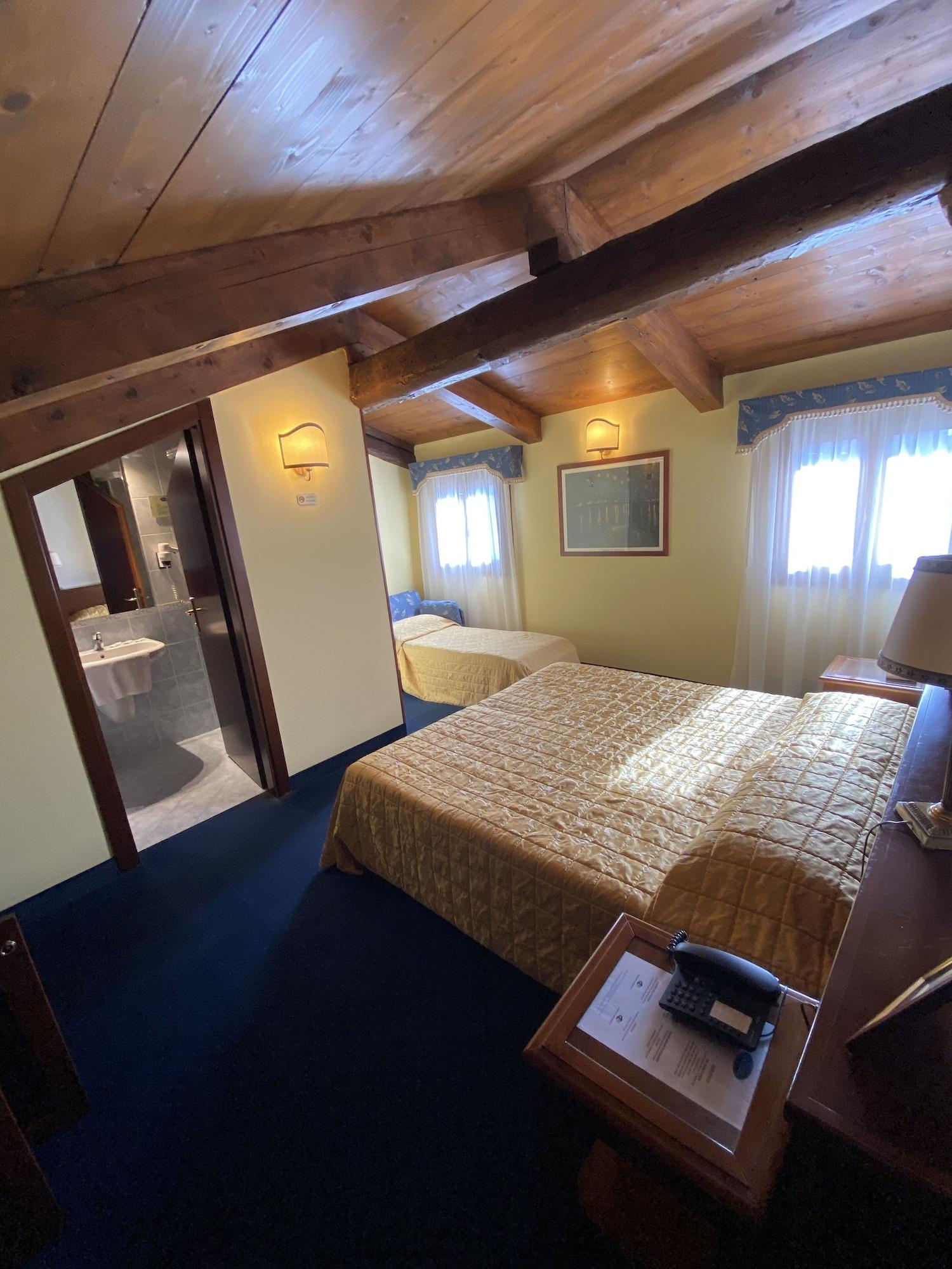 Alloggi Marinella Herberg 3*