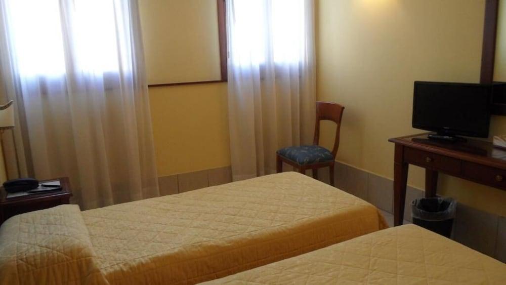Alloggi Marinella Locanda